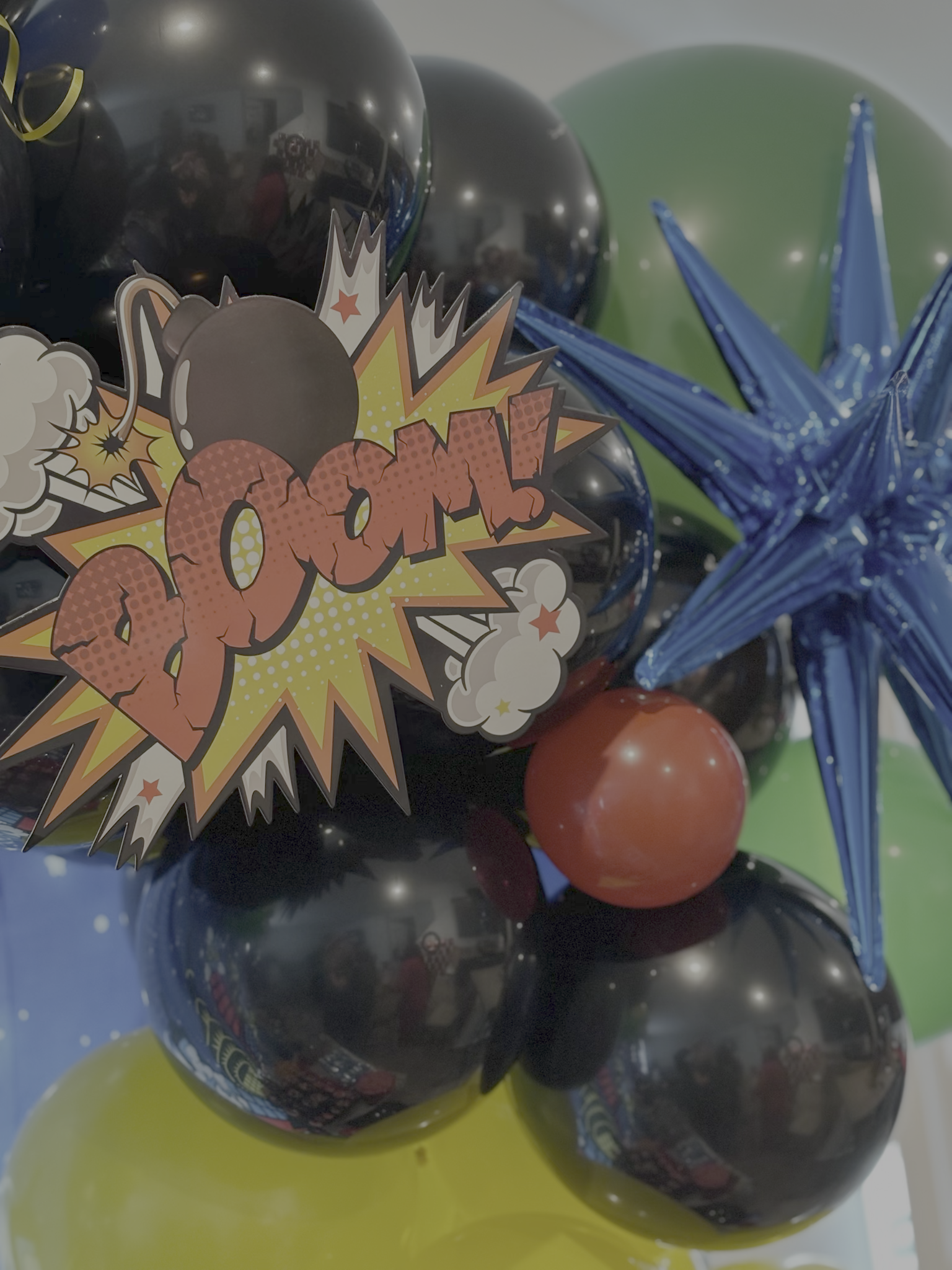Superhero birthday balloon detail