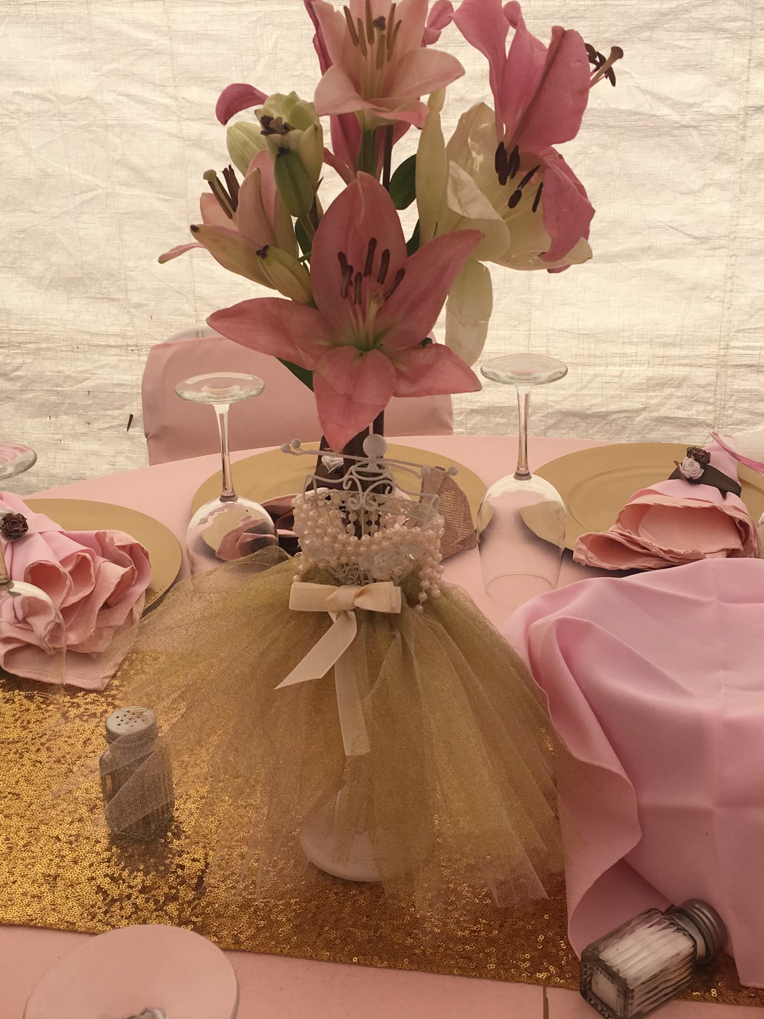 Pink baby shower table setting